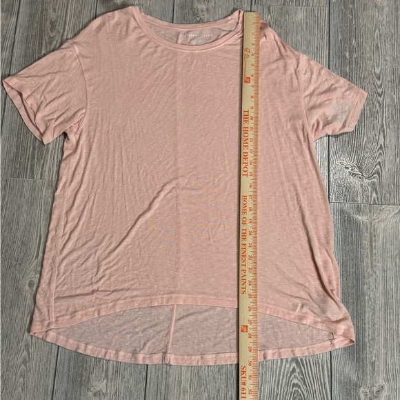 American Eagle Women’s Tee Size Large Peachy color - Picture 5 of 9